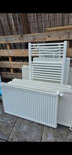 Radiatoren en Handdoekradiator - Set, Doe-het-zelf en Verbouw, Verwarming en Radiatoren, Ophalen, 30 tot 80 cm, Gebruikt, Radiator