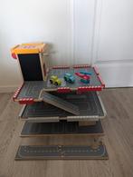 Houten garage incl. 2 auto's en helikopter., Kinderen en Baby's, Speelgoed | Speelgoedvoertuigen, Ophalen, Zo goed als nieuw