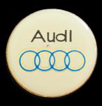 Audi pin- wit 25 mm., Verzamelen, Verzenden, Nieuw, Transport, Speldje of Pin