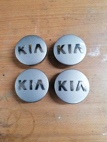 Orginele Kia naafkapjes beschikbaar voor biedingen