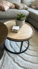Mango houten bijzettafel met stalen frame, Minder dan 55 cm, Rond, Ophalen of Verzenden, Zo goed als nieuw