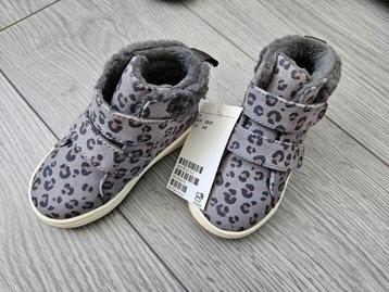 Laarsjes maat 20/21 beschikbaar voor biedingen