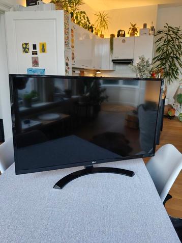 LG 32" Full HD LED Computerscherm beschikbaar voor biedingen