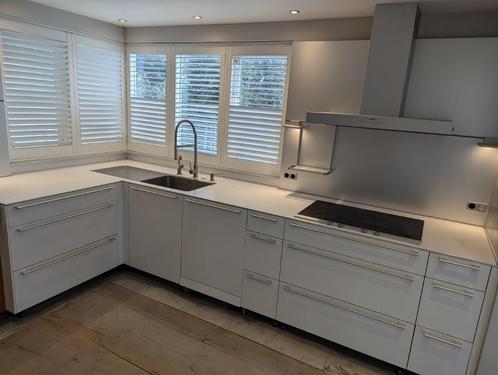 Schitterende Bulthaup B3 keuken, Huis en Inrichting, Keuken | Complete keukens, Zo goed als nieuw, Hoekkeuken, Wit, Kunststof