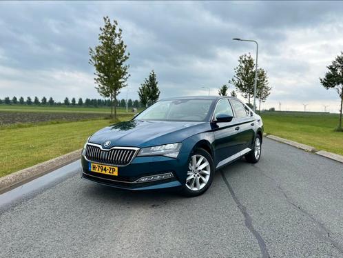 Skoda Superb 2.0 TDI 150pk Dsg-7 2020 Blauw limosine carplay, Auto's, Skoda, Particulier, Superb, ABS, Achteruitrijcamera, Adaptieve lichten