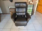 Sta op stoel donkerbruin, Huis en Inrichting, Fauteuils, Ophalen, Zo goed als nieuw, Leer, Modern