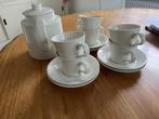 Arabia teema theekan roomwit met 6 kopjes met schotel, Ophalen of Verzenden, Zo goed als nieuw, Overige stijlen, Kop(pen) en/of Schotel(s)