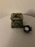 Prachtig Fries Kerfsnee gestoken warmhouder in pastelkleuren, Antiek en Kunst, Ophalen