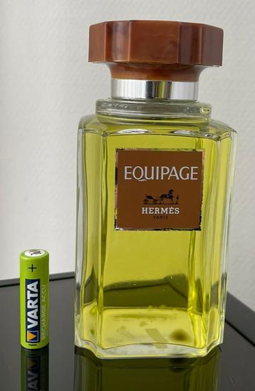 Hermes Equipage zeldzame vondst XXL glazen factice beschikbaar voor biedingen