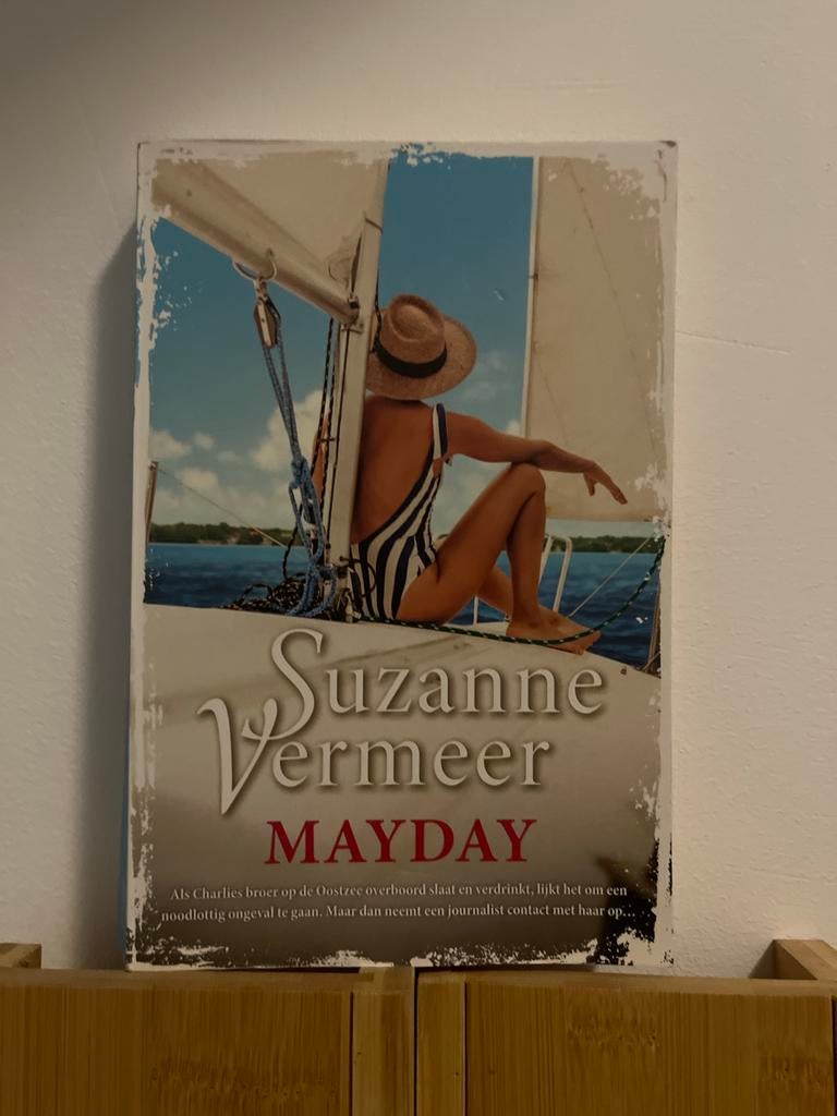 Mayday - Suzanne Vermeer - Spannende Thriller, Boeken, Historische romans, Ophalen of Verzenden, Zo goed als nieuw