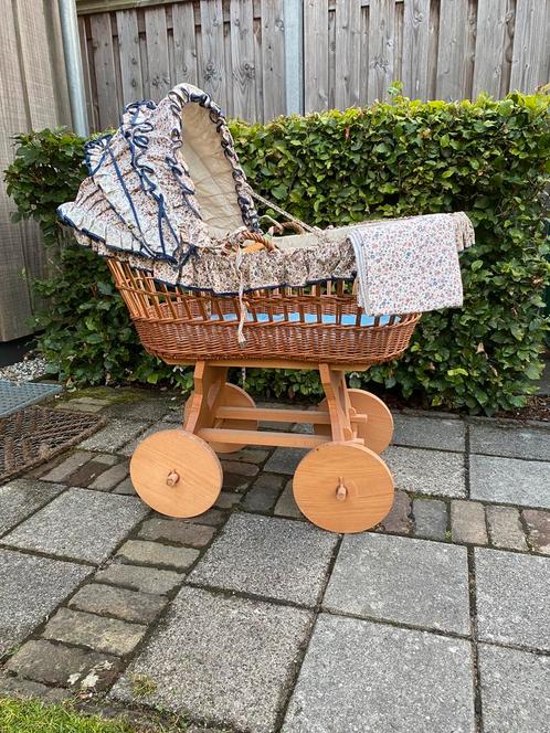 Rieten wiegje, Kinderen en Baby's, Babywiegjes en Ledikanten, Gebruikt, Wieg, Ophalen