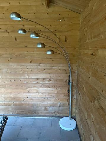 Staande design vloerlamp met vijf spots (merk Van de Heg) beschikbaar voor biedingen