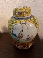 Chinese porseleinen gemberpot met houten voetstuk, Antiek en Kunst, Antiek | Porselein, Ophalen