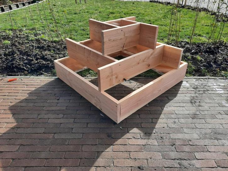 m2 kweekpiramide ~ bloembak, Tuin en Terras, Bloembakken en Plantenbakken, Nieuw, Hout, Ophalen