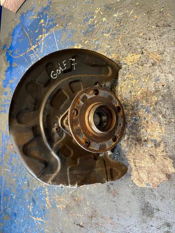 Volkswagen Golf VII / 7 Fusee Rechtsvoor 5Q0615311G beschikbaar voor biedingen