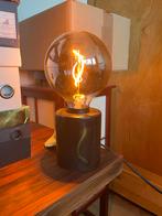 Moderne lamp met marmeren voet - Renesse/Schiedam, Ophalen of Verzenden, Zo goed als nieuw, Glas, Minder dan 50 cm