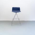 Arper kruk Catifa 46 Leer Blauw Nieuw, Huis en Inrichting, Barkrukken, Niet ingevuld, Nieuw, Ophalen of Verzenden, Metaal
