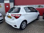 Toyota Yaris 1.5 Hybrid Active HANDGAS / MINDERVALIDE AANPAS, Gebruikt, 4 cilinders, Wit, Origineel Nederlands