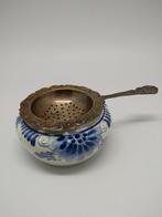 Antiek Theezeefje met Delfts Blauw Kommetje, Antiek en Kunst, Antiek | Servies los, Ophalen of Verzenden
