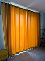 Oker geel gordijnen 2 stuks.Paar maanden oud., Huis en Inrichting, Stoffering | Gordijnen en Lamellen, Ophalen of Verzenden, Zo goed als nieuw