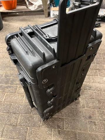 Peli case 1650 Koffer - Bescherm uw waardevolle spullen! beschikbaar voor biedingen