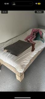 Zo goed als nieuw 1-persoonsbed + matras, Ophalen, 90 cm, Eenpersoons, Bruin