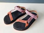 Teva Sandalen maat 35, Kinderen en Baby's, Kinderkleding | Schoenen en Sokken, Ophalen, Gebruikt, Meisje, Overige typen