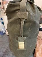 plunjebaal met inhoud, Ophalen, Landmacht, Nederland, Kleding of Schoenen