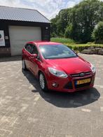 Ford Focus 1.0 Ecoboost 92KW Wagon 2014 Rood, Auto's, 125 pk, Zwart, Origineel Nederlands, Handgeschakeld