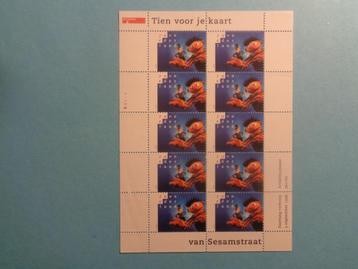 sesamstraat   2 postzegelvelletjes beschikbaar voor biedingen