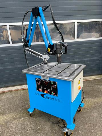 Hydraulische taparm LET OP !!! TOT 36 MM  .  beschikbaar voor biedingen