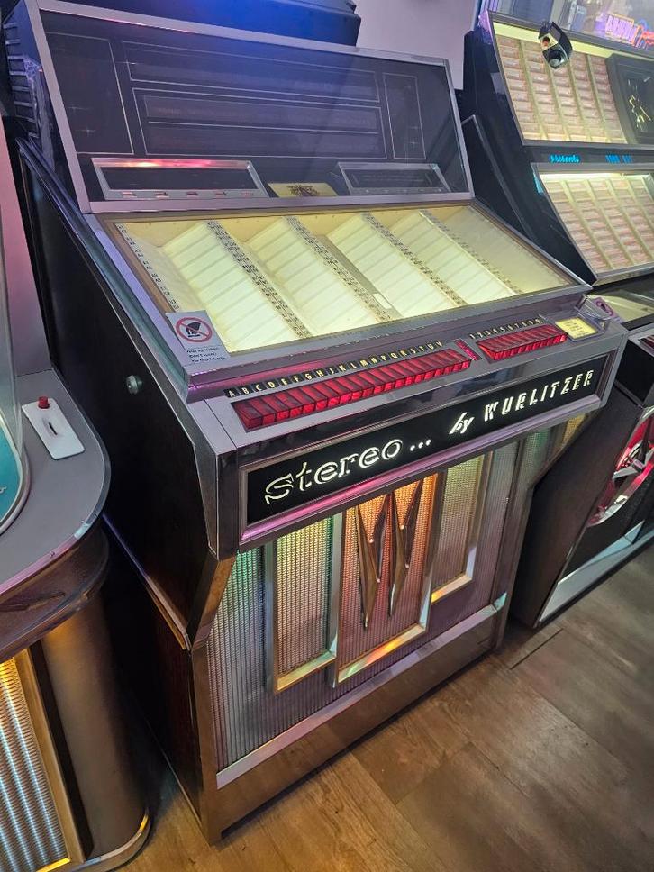 Wurlitzer 2800, Verzamelen, Automaten | Jukeboxen, Gebruikt, Wurlitzer, 1950 tot 1960, Met singles, Ophalen