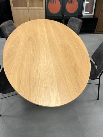 Eijerkamp collectie eetkamertafel Ellips beschikbaar voor biedingen
