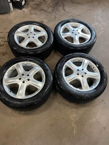 Mercedes ML 164 set wielen vredestein 4seasons beschikbaar voor biedingen