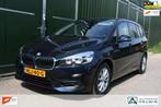 BMW 2-serie Gran Tourer 218i High Executive, SPORT, LEER, NA, 136 pk, Gebruikt, 2-Serie Gran Tourer, Blauw