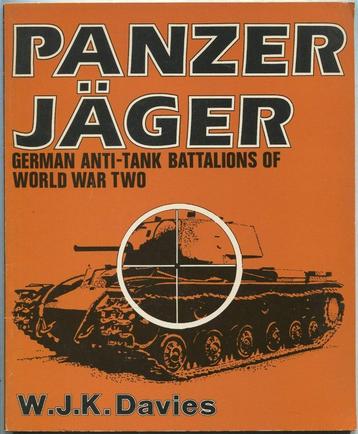Panzer Jager Paperback – 1979 by W.J.K. DAVIES beschikbaar voor biedingen