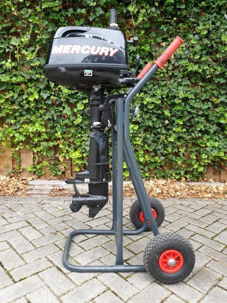 Yamaha Mercury Honda Suzuki, Watersport en Boten, Buiten- en Binnenboordmotoren, Zo goed als nieuw, Benzine, Buitenboordmotor