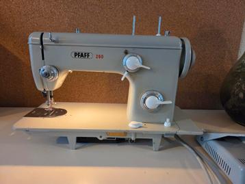 Pfaff 260 naaimachine semi industrie voor zware materialen 
 beschikbaar voor biedingen