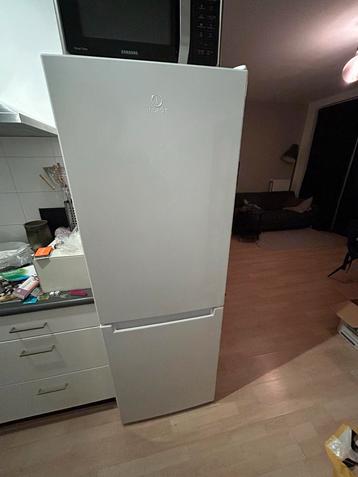 Indesit Koelkast - Voor de Handige Harry! beschikbaar voor biedingen