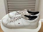 Leren mannensneakers van Tommy Hilfiger mt 41, Ophalen of Verzenden, Zo goed als nieuw, Bruin