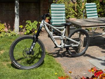 Canyon Torque AL 6 maat L enduro/downhill beschikbaar voor biedingen