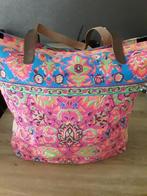 Setje van weekend tas en toilet tas. Mooi design, Ophalen of Verzenden, Nieuw, 30 cm of meer, Minder dan 35 cm
