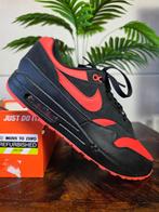 Nike Air Max 1 Black Red maat 44, Zwart, Nike, Nieuw, Ophalen of Verzenden