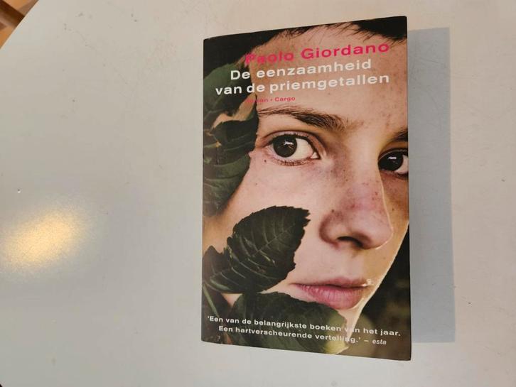 Paolo Giordano - De eenzaamheid van de priemgetallen, Boeken, Literatuur, Zo goed als nieuw, Verzenden