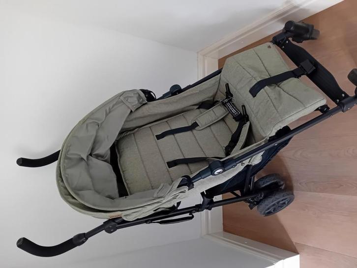 Groene buggy van merk Topmark, Kinderen en Baby's, Buggy's, Gebruikt, Regenhoes, Ophalen