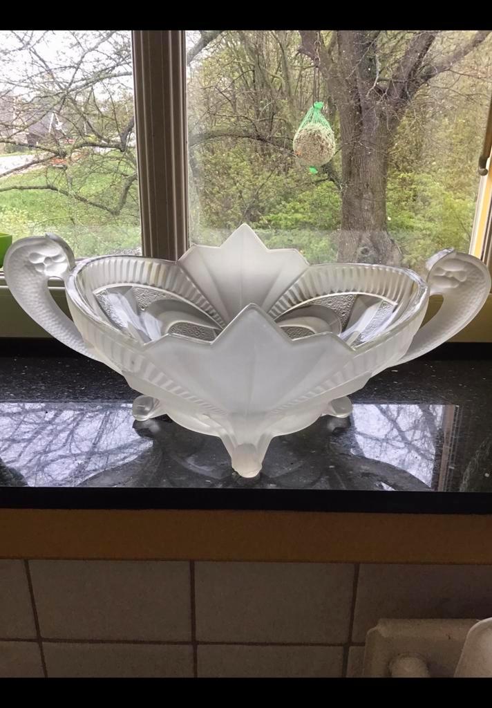 Schaal is ontwerp van Friedrich Scheiner. Fabriek Brockwitz., Antiek en Kunst, Antiek | Glas en Kristal, Ophalen of Verzenden