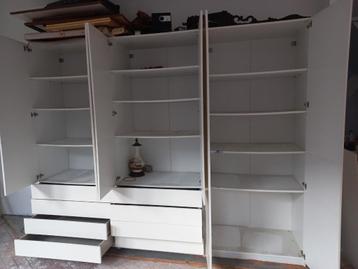IKEA PAX kledingkasten (3x) met lades beschikbaar voor biedingen