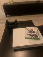 Xbon one s, Ophalen of Verzenden, Zo goed als nieuw, 500 GB, Met 2 controllers