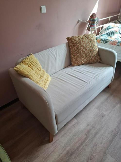 Mooi Ikea bankje LINENAS beige, Huis en Inrichting, Banken | Bankstellen, Zo goed als nieuw, Tweepersoons, 150 tot 200 cm, 75 tot 100 cm