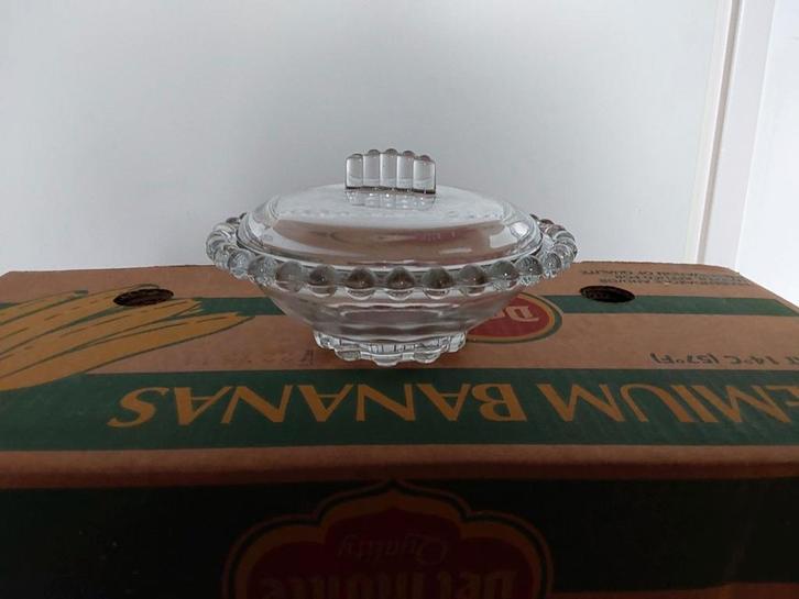 Bonbonschaal en Gebaksschaal en koekjesschaal bolletjesglas, Antiek en Kunst, Antiek | Glas en Kristal, Ophalen of Verzenden